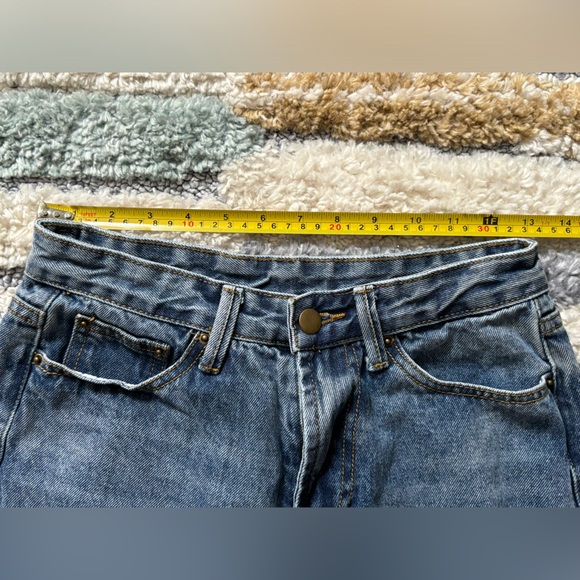 Women’s size S SHEIN Baggy Distressed Jeans High Waist - Picture 2 of 4